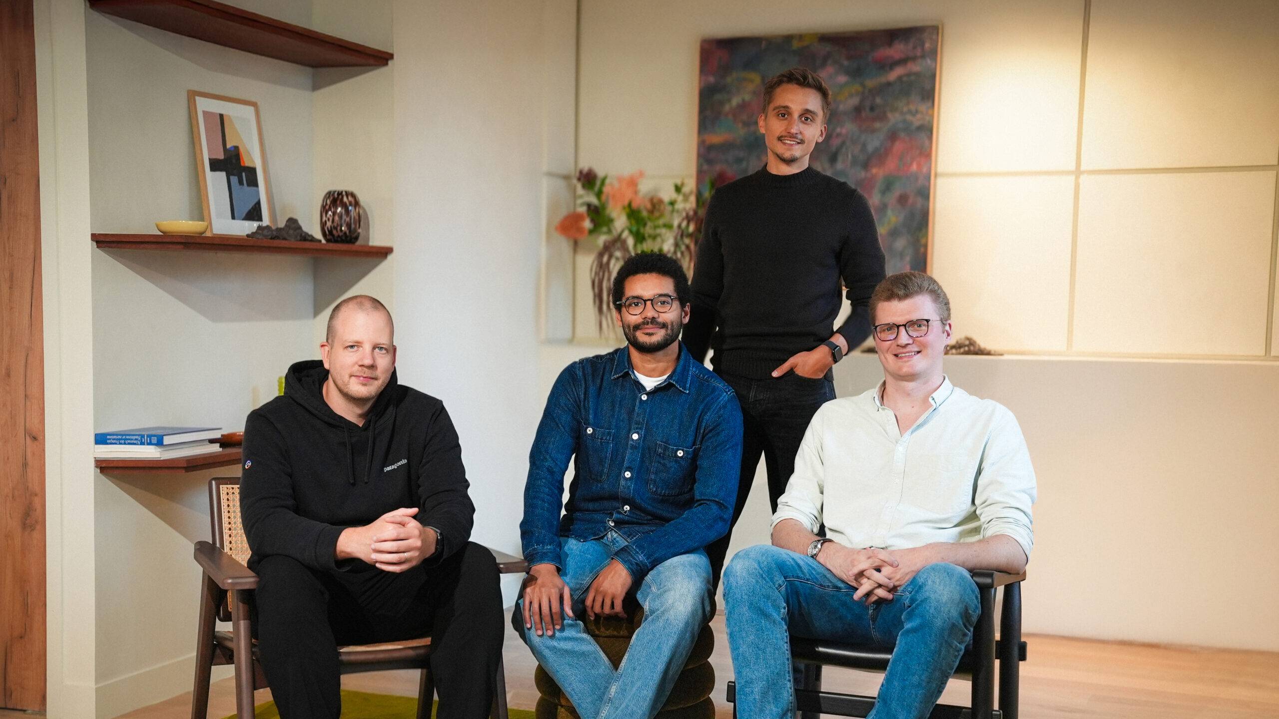 Thomas Vuchot, co-fondateur d'Affluent et Senior Product Manager, Alexis Falaise, Senior Web Engineer chez Affluent, Thomas Brach, co-fondateur d'Affluent et Senior Product Manager, et Mounir Laggoune, co-fondateur et président de Finary.